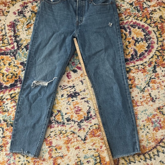 Levi's Wedgie Button Fly Distressed Jeans Size 29 - Picture 8 of 10